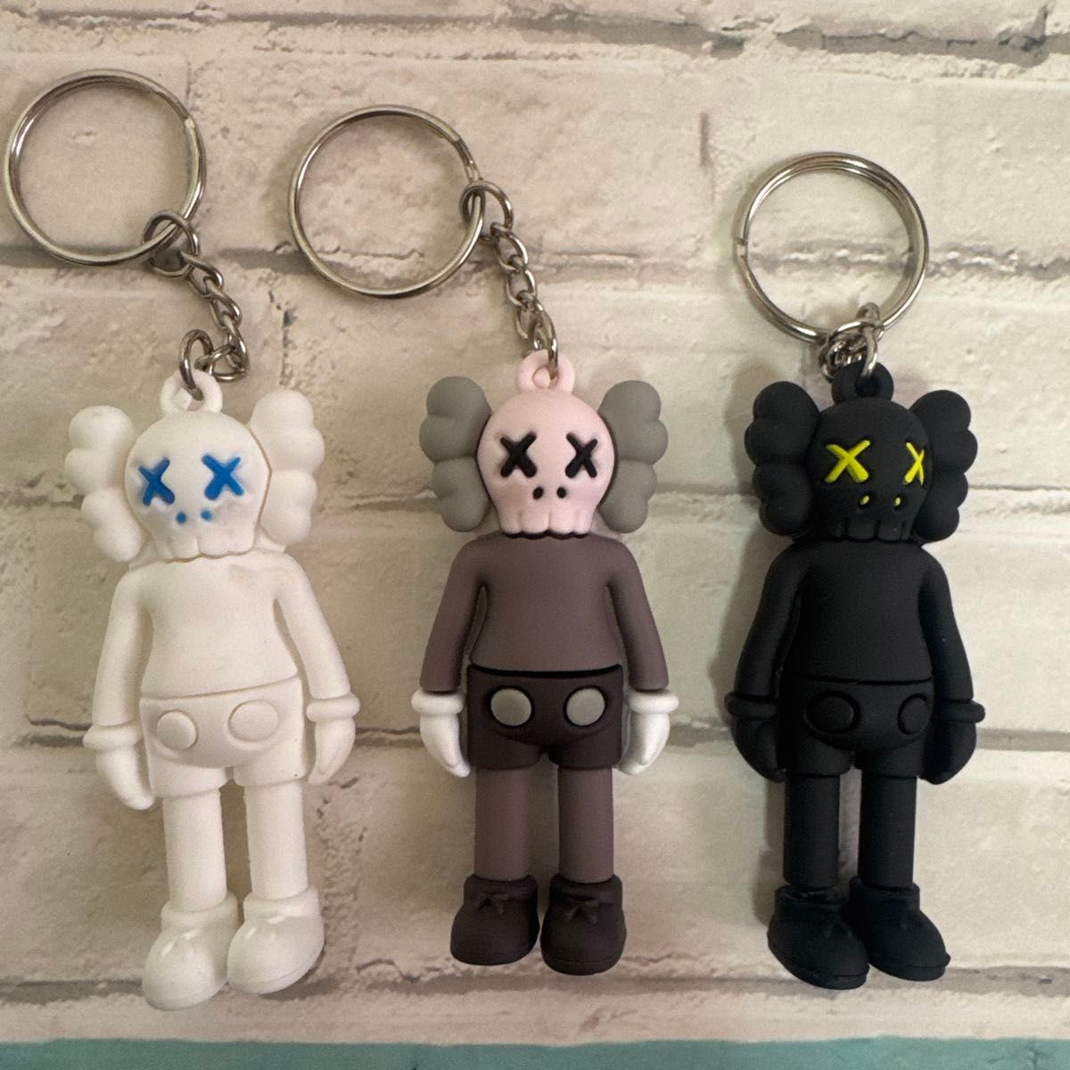 新品 KAWS カウズ キーホルダー 3個セット｜Yahoo!フリマ（旧PayPay