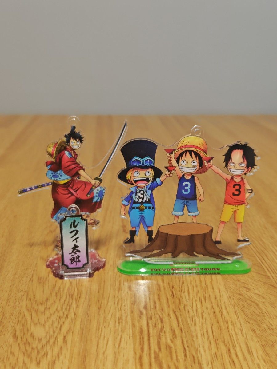 東京 ワンピース タワー 限定 三兄弟 アクリルスタンドチャーム ルフィ