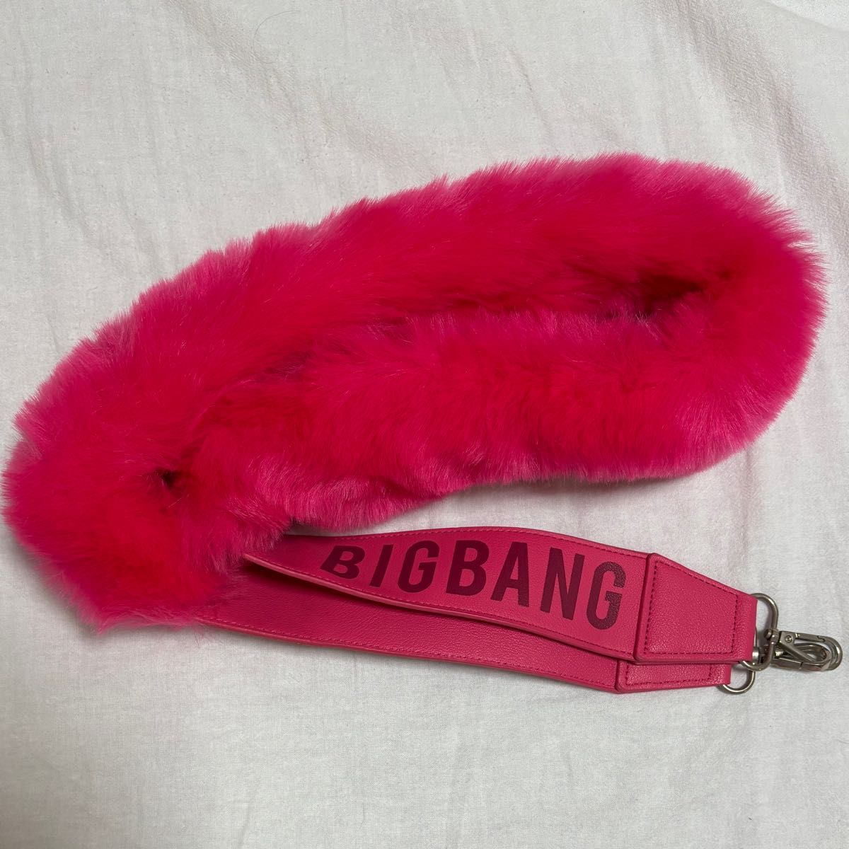 BIGBANG BIG BANG ビックバン ショルダーストラップ ファーピンク GD g