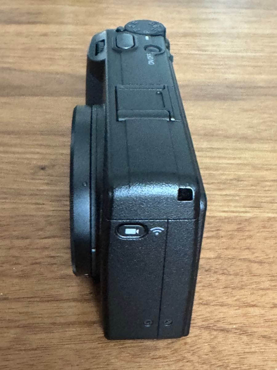 RICOH GR III HDF 3年保証・純正アクセサリー付き