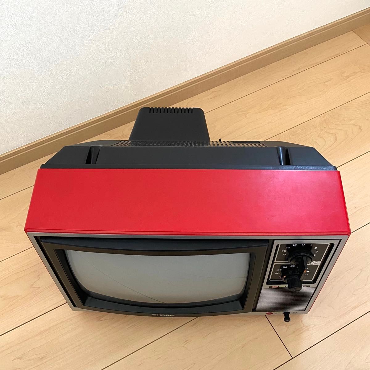 ジャンク品】シャープ SHARP ブラウン管テレビ CT-1416R 昭和レトロ 赤
