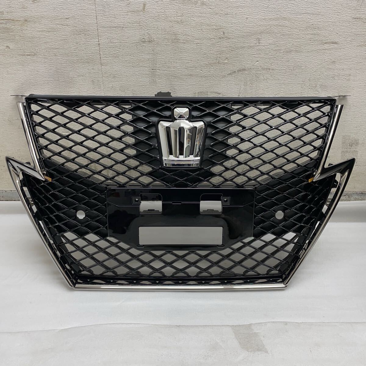 新品未使用 トヨタ純正 BlackStyle ブラックスタイル 210系 前期