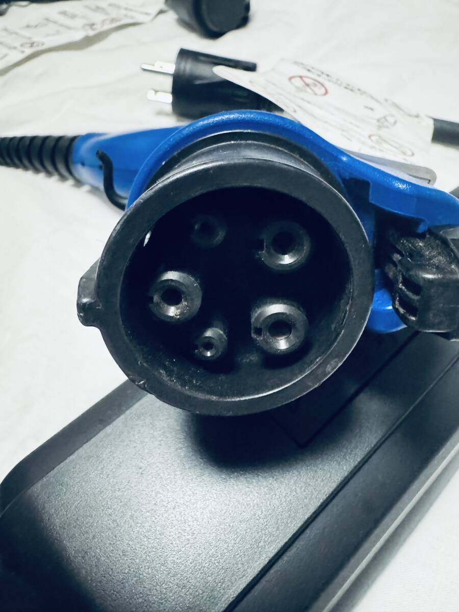 トヨタ純正 プリウスPHV 充電ケーブルG9060-47110 100Vと200V用