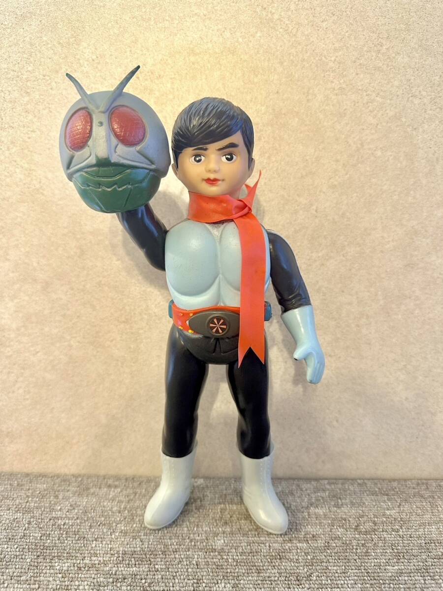 Yahoo!オークション - 美品 当時物 2本線 ブリキ 仮面ライダー ソフビ