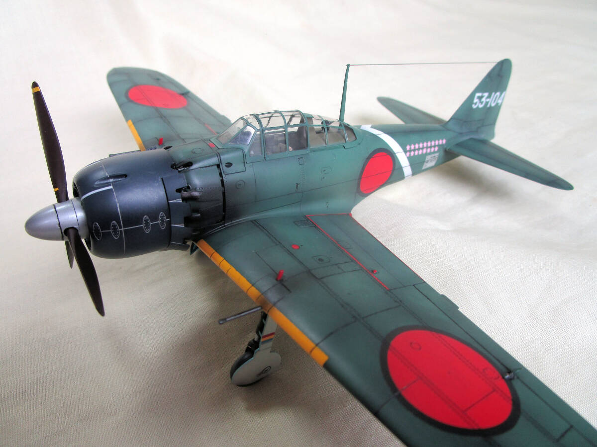 Yahoo!オークション - 完成品 1／48 零戦52型 ” 岩本 徹三飛曹長