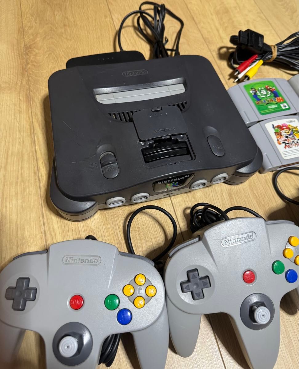 ニンテンドー64本体 コントローラー4個ソフト4本 セット 動作確認済
