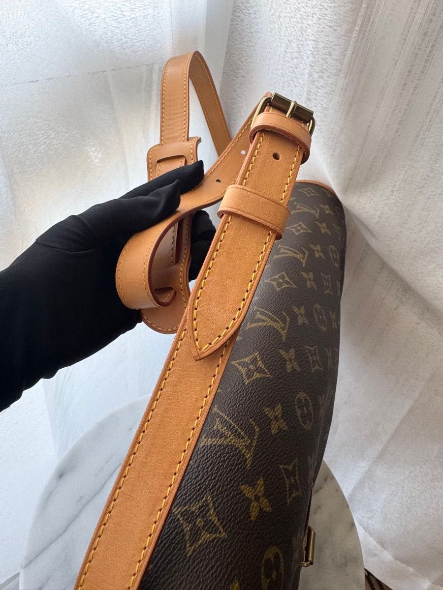 超美品 ルイヴィトン モノグラム ジベシエールGM ショルダーバッグ