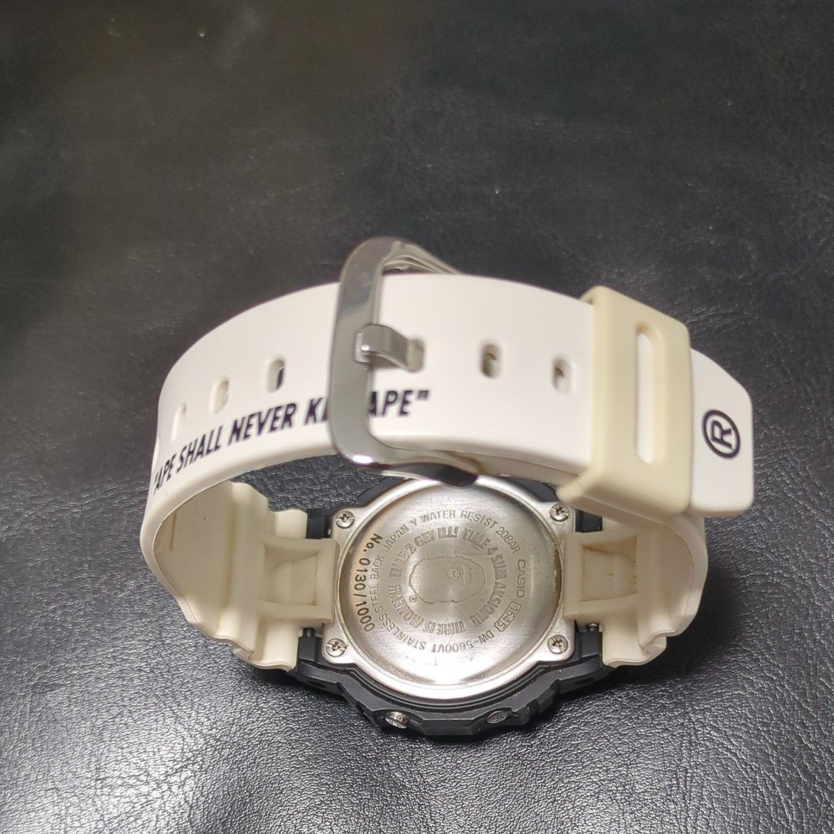 1000台限定 G-SHOCK x A BATHING APE DW-5600VT ブラック/ホワイト