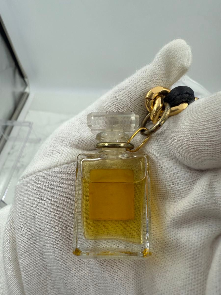 CHANEL シャネル チェーン No5 キーホルダー アクセサリー 香水 NO5