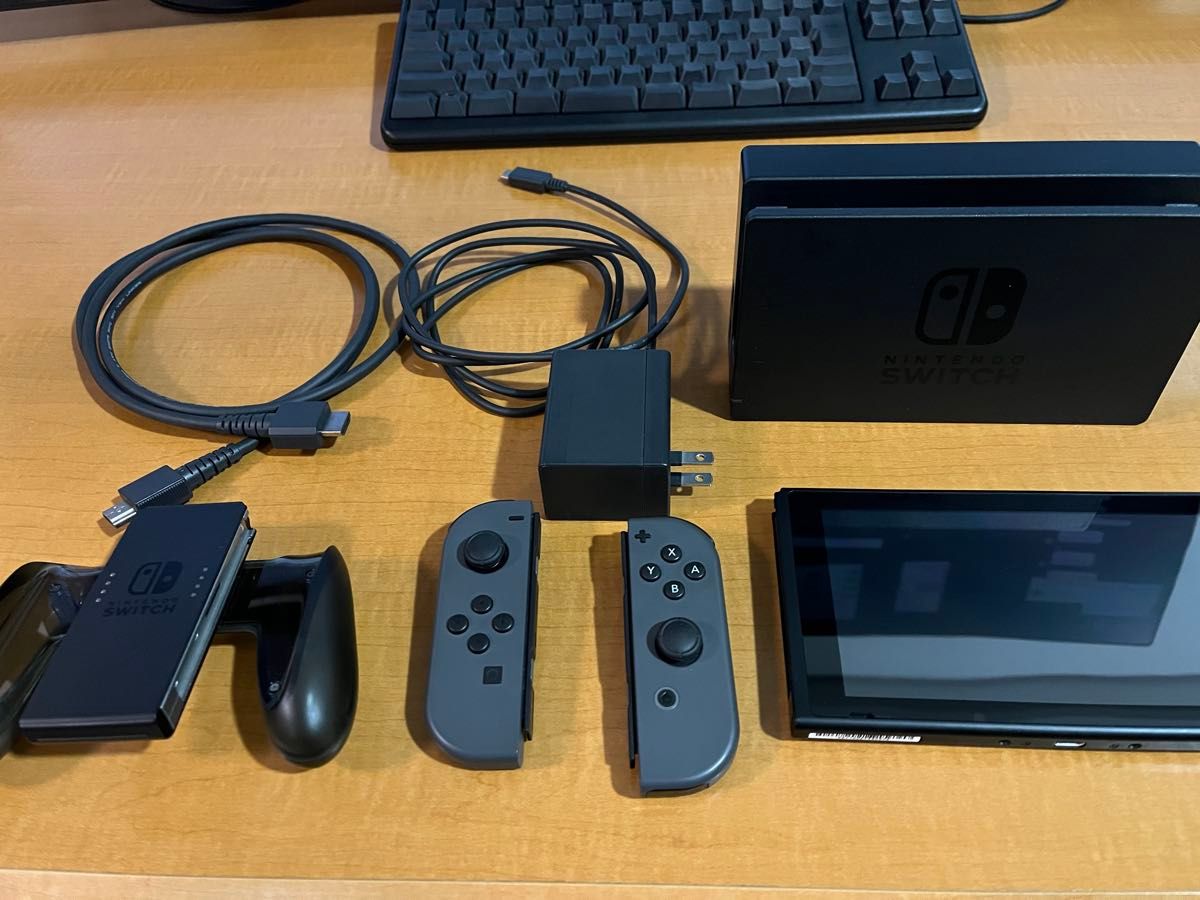 Nintendo Switch 本体 HAC-001 2018年製 その他付属品あり｜Yahoo