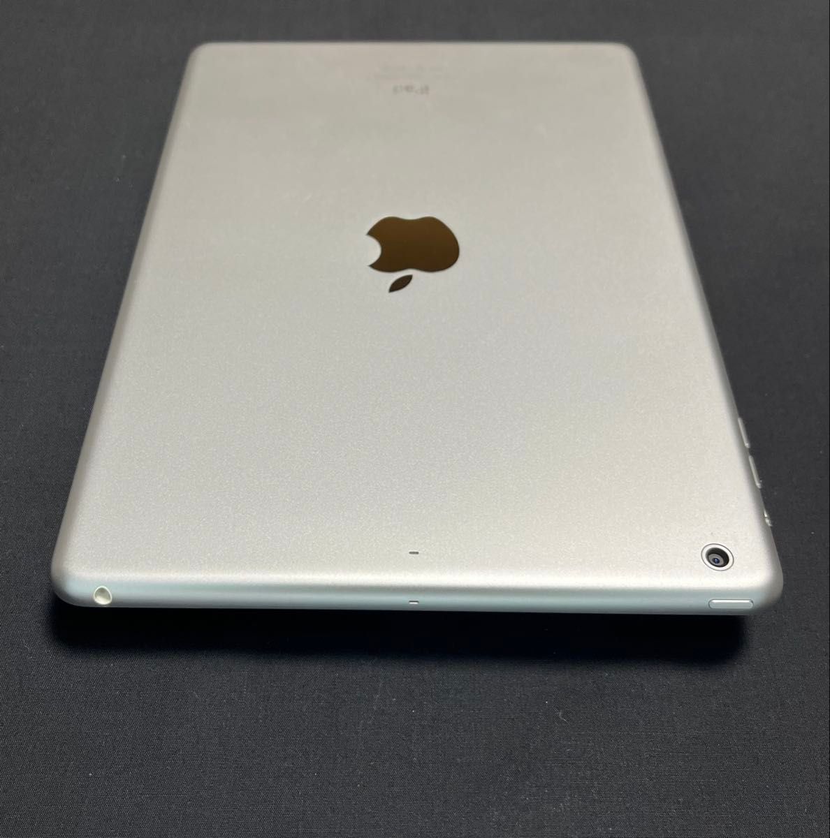 iPad Air（第1世代）64GB WiFiモデル シルバー｜Yahoo!フリマ（旧