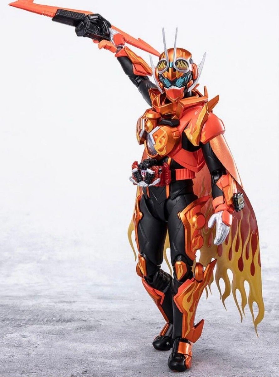 新品未開封 フィギュアーツ 仮面ライダーガッチャードデイブレイク