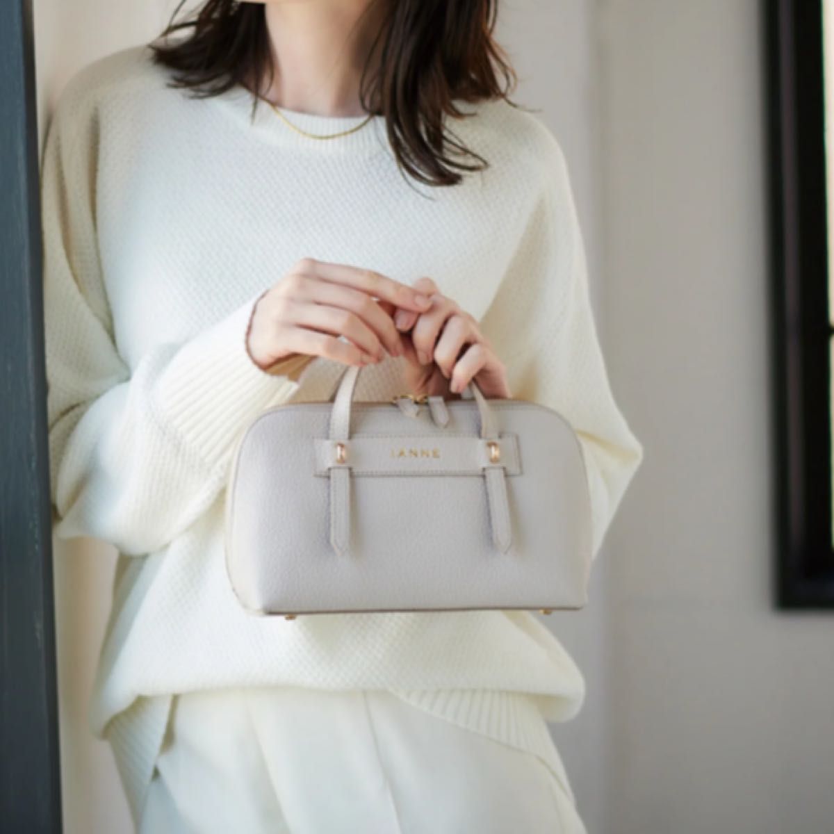 イアンヌ オムレット ポトゥリブラン IANNE お財布ショルダーバッグ