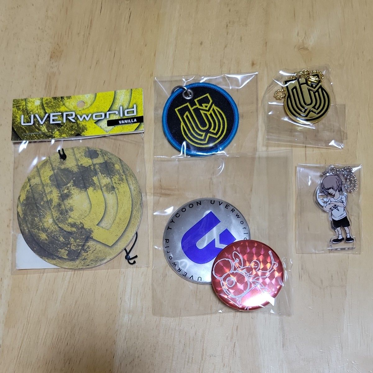 UVERworld グッズ まとめ売り 新品未開封 未使用多数あり｜Yahoo