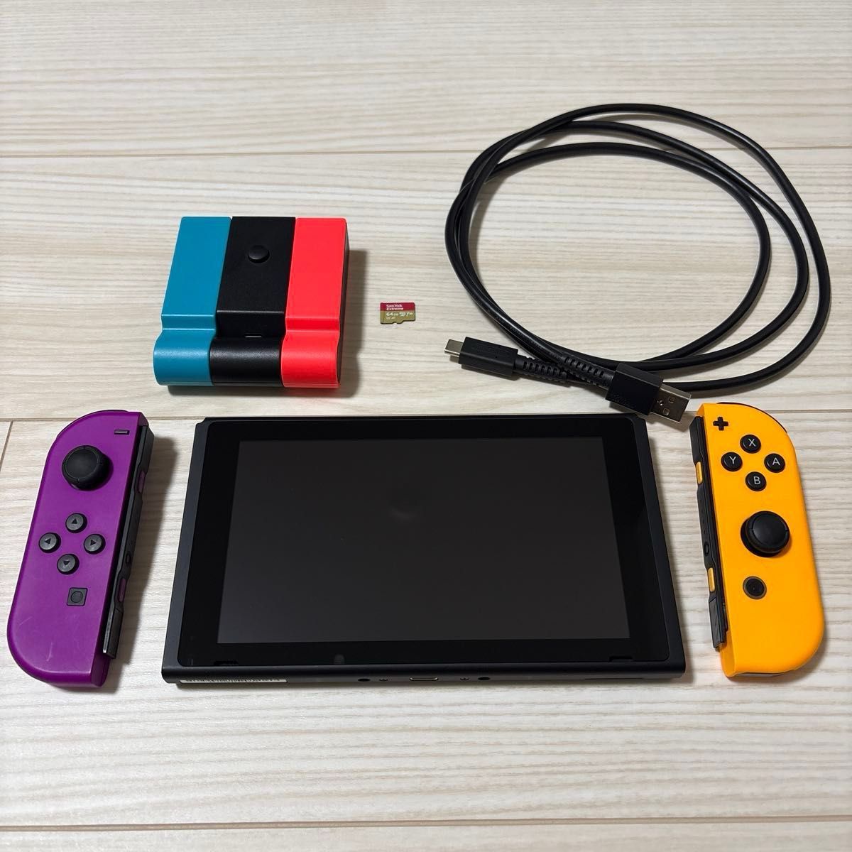 Nintendo Switch 青/黄 本体 充電器付き Nintendo Switch 本体 青/黄