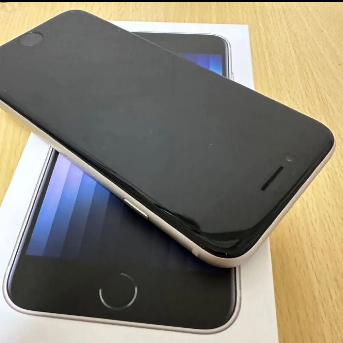 超美品】iPhone SE 第3世代 64GB スターライト SIMフリー バッテリー86