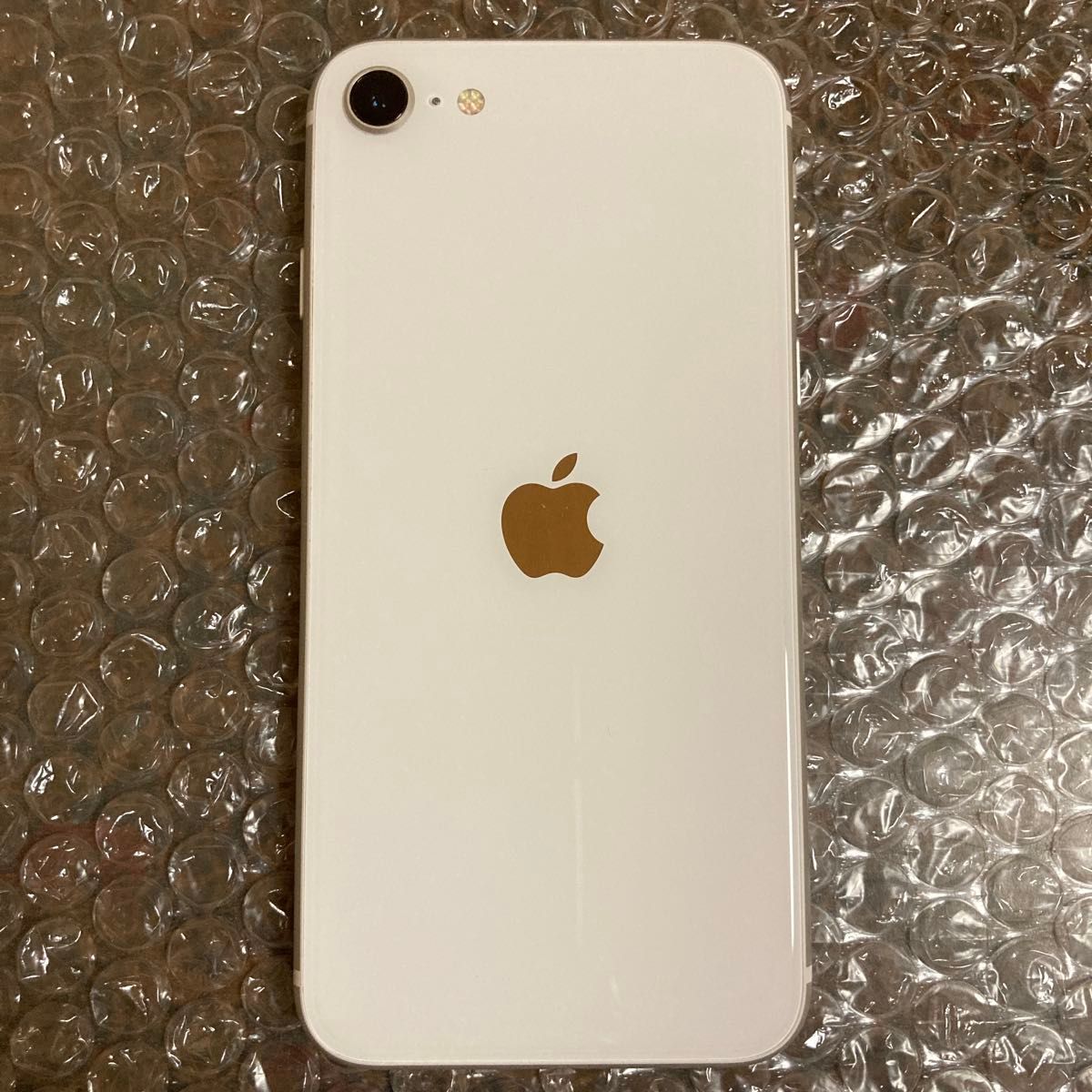 Apple iPhone SE 第2世代 128GB SIMロック解除済み white バッテリー75