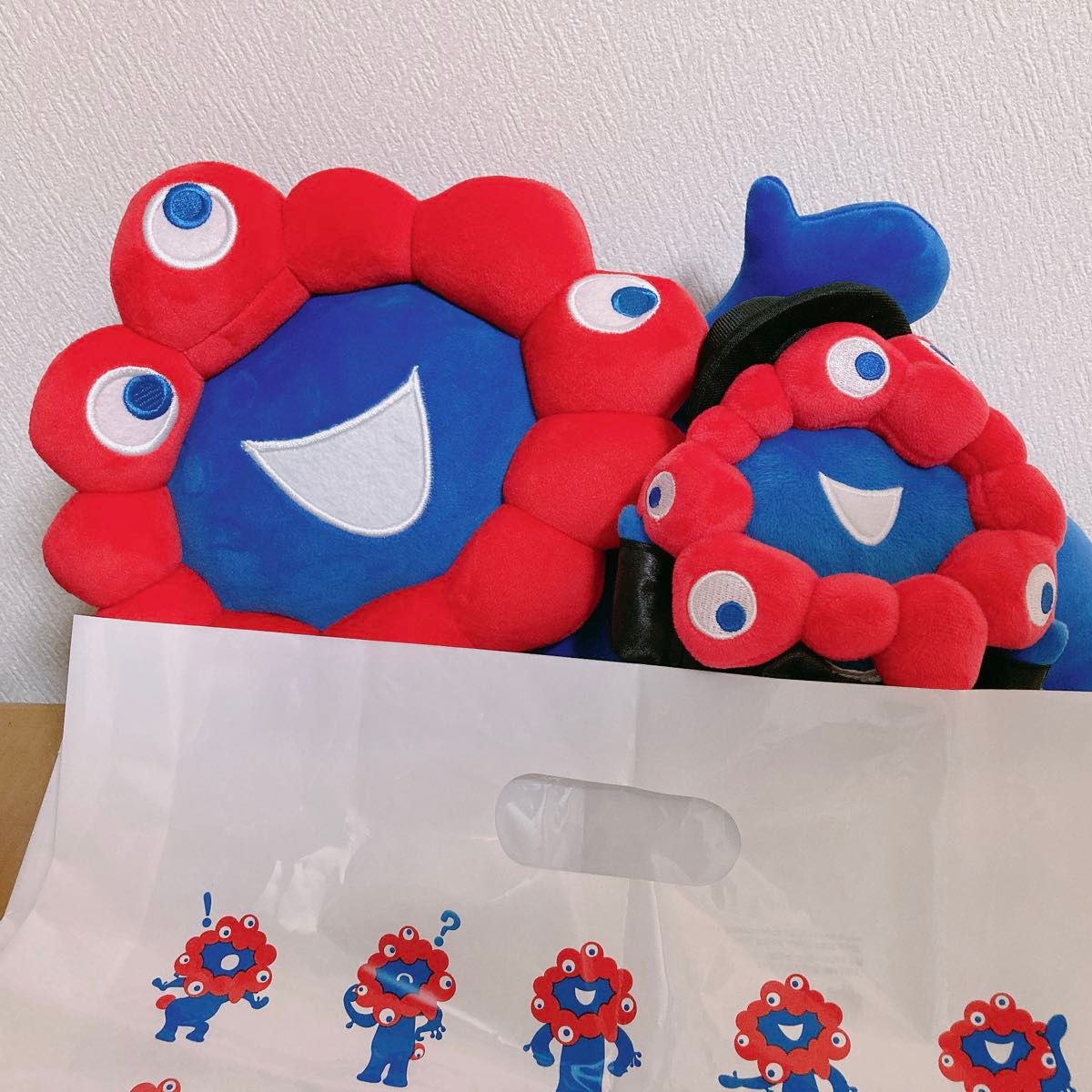 ミャクミャクぬいぐるみ2匹セット / ミャクミャクくじ2等＋会場限定