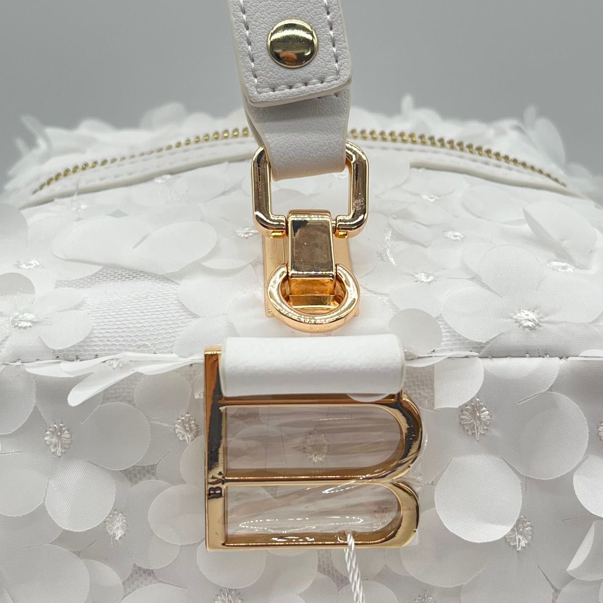 新品タグ付き】Bibiy B FLORET BOX BAG ホワイト 白 ビビィ ボックス型