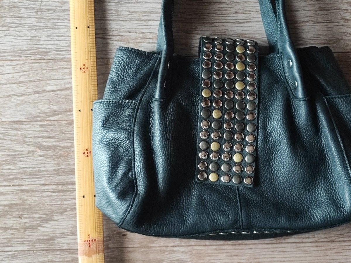 TRES トレ スタッズレザーバッグ 黒｜Yahoo!フリマ（旧PayPayフリマ）