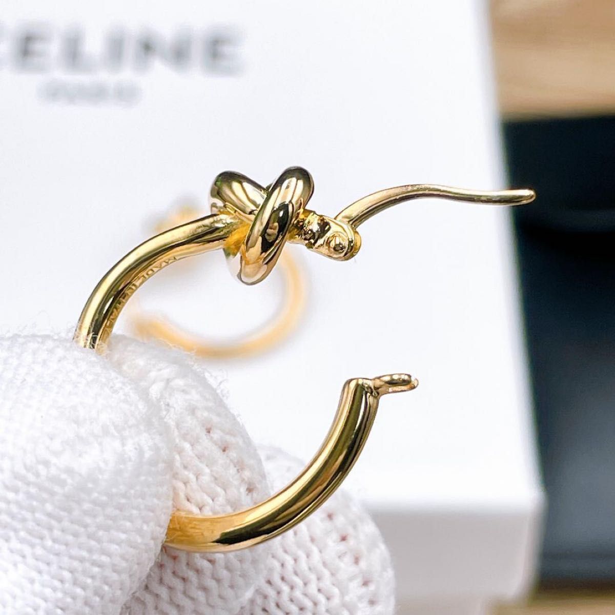 セリーヌ 新品仕上済 CELINE ノット スモール フープ ピアス ゴールド