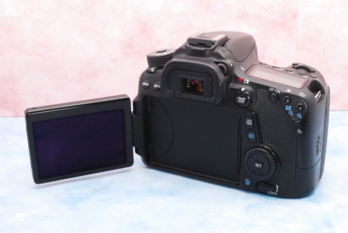 Canon キャノン EOS 70D 手ぶれ補正レンズ付セット 一眼レフカメラ Wi