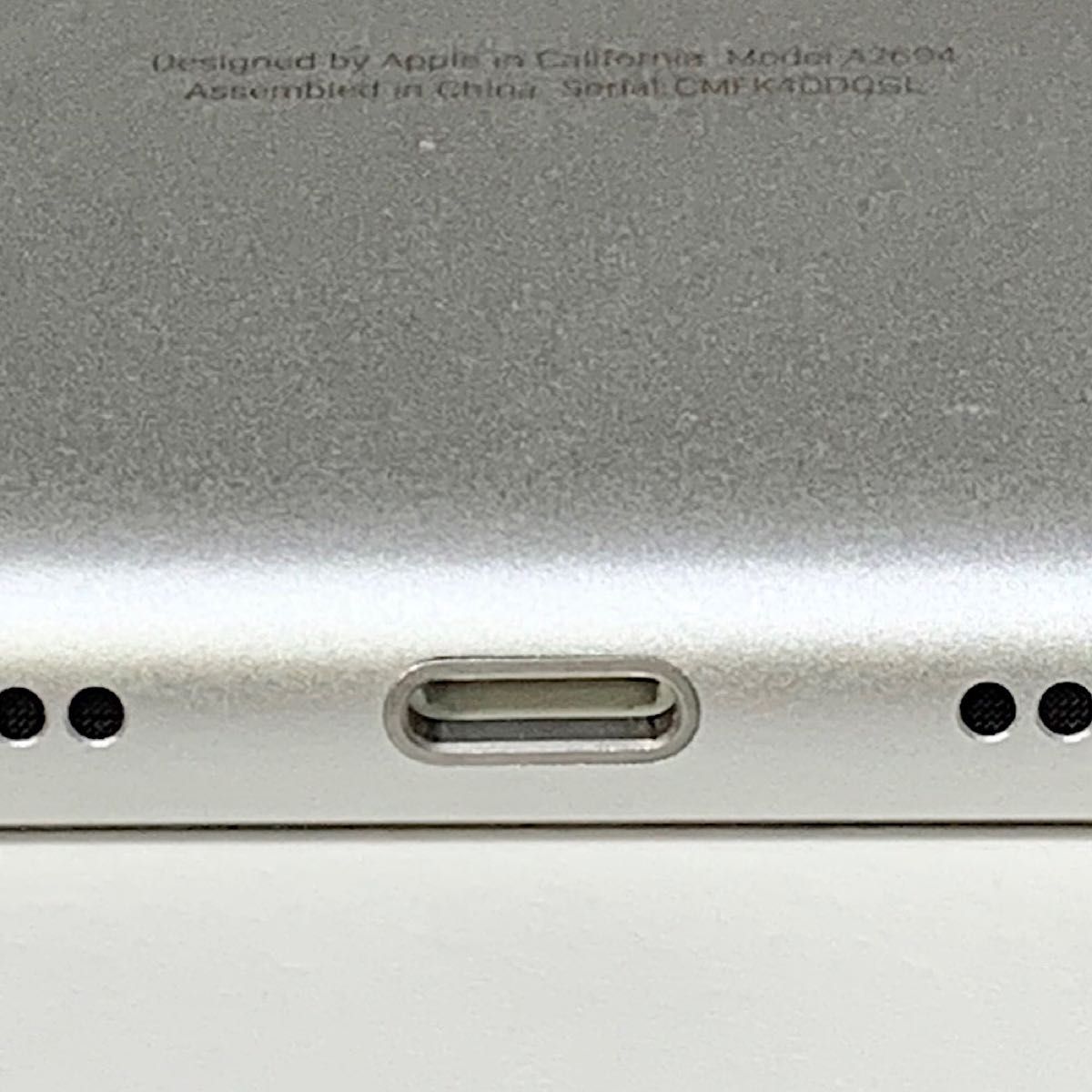 バッテリー100% iPad 第7世代 10 2インチ 32GB シルバー SIM Free 超美