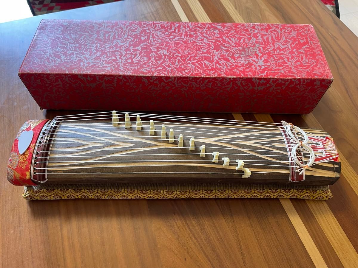 希少品 ビンテージ ミニお琴 ミニ琴 短琴 和楽器 13弦 お筝 お琴