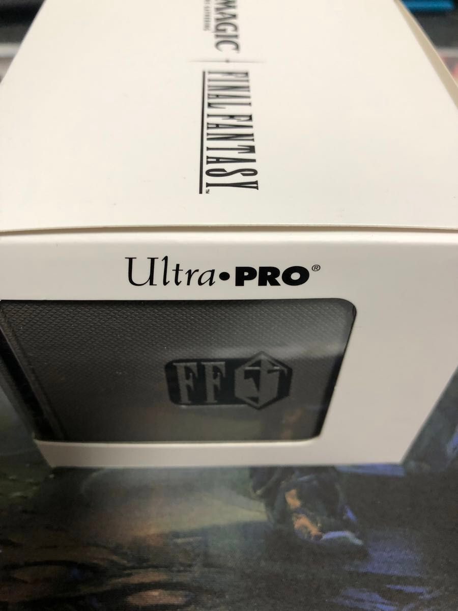 MTG FINAL FANTASY UltraPro alcove edge deck box クラウド