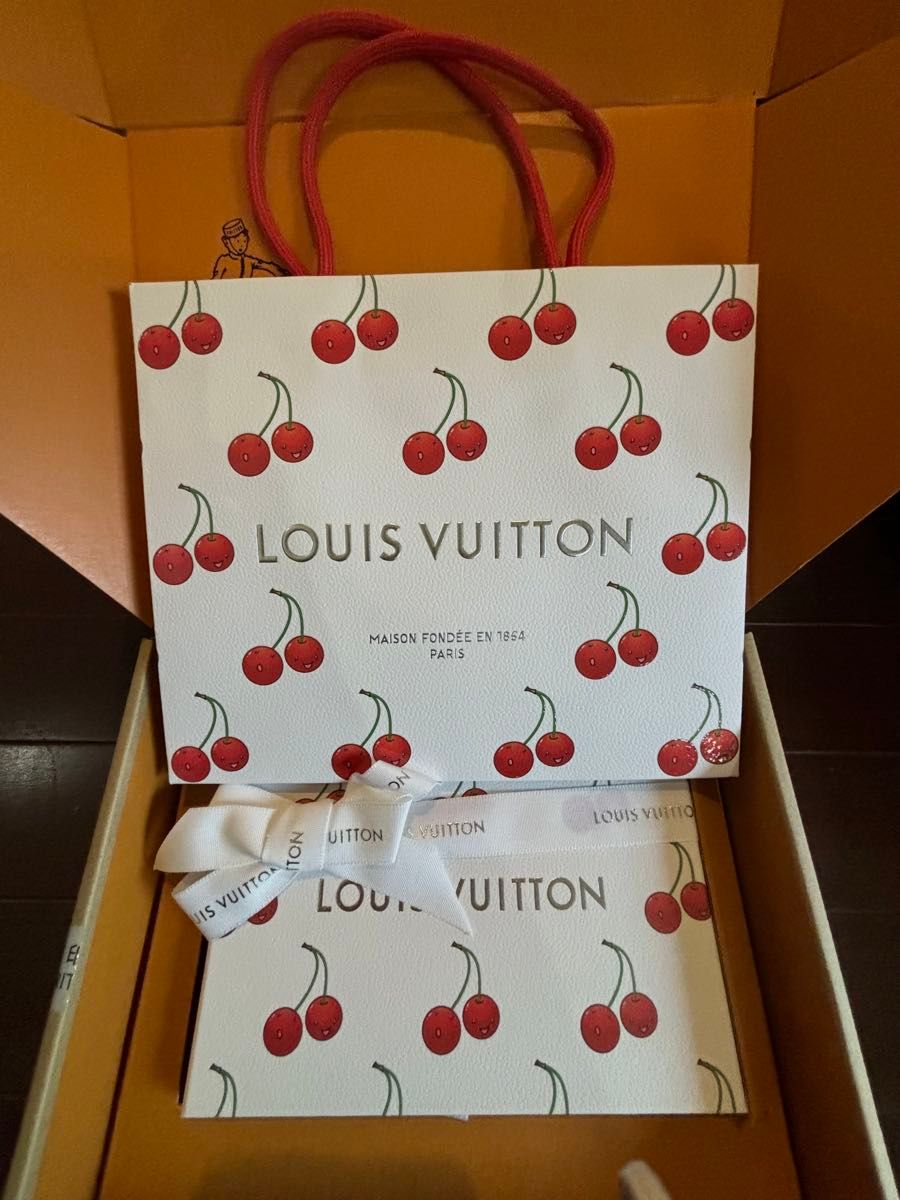 ルイヴィトン 村上隆 コラボ ショップ袋4点セット ショッパー 紙袋