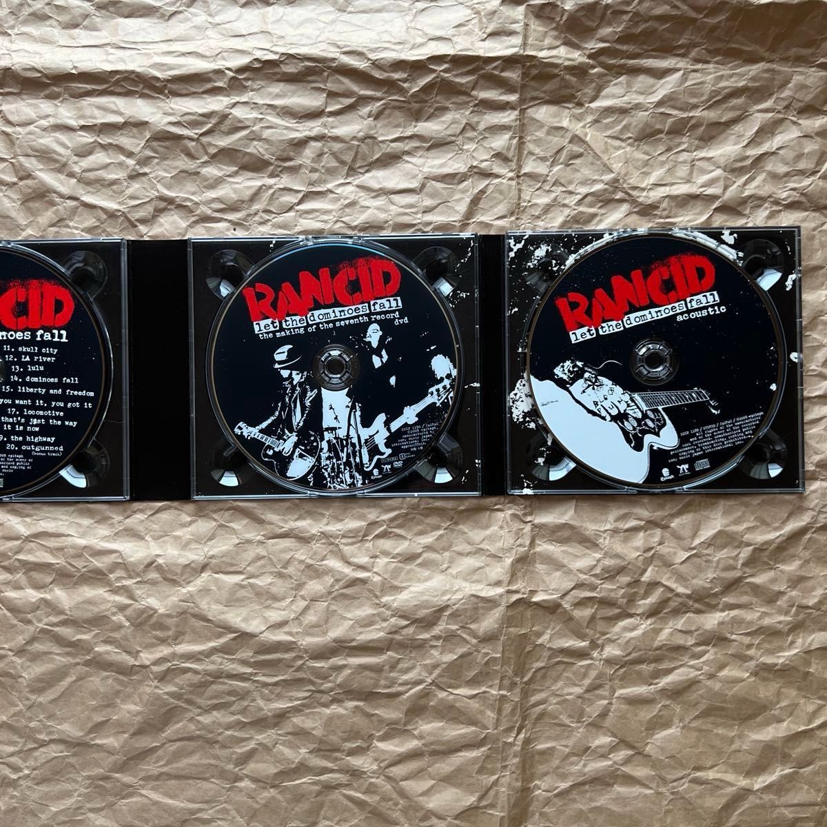 RANCID「レット ザ ドミノズ フォール」初回生産限定盤(CD2枚DVD付