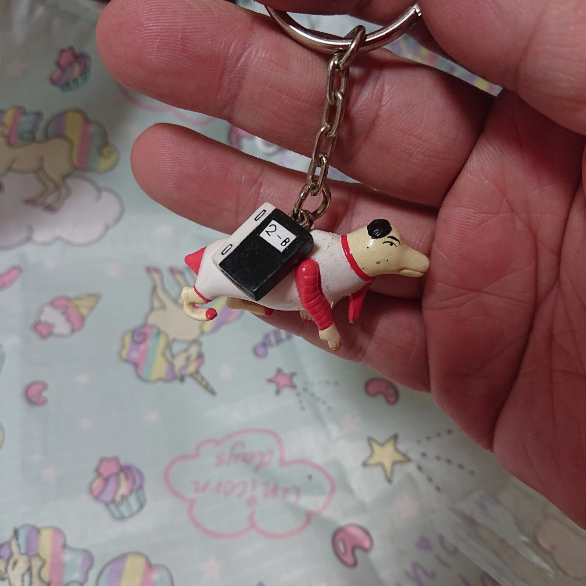 いちご牛乳 キーチェーンフィギュア こうさぎ 平成レトロ キーホルダー