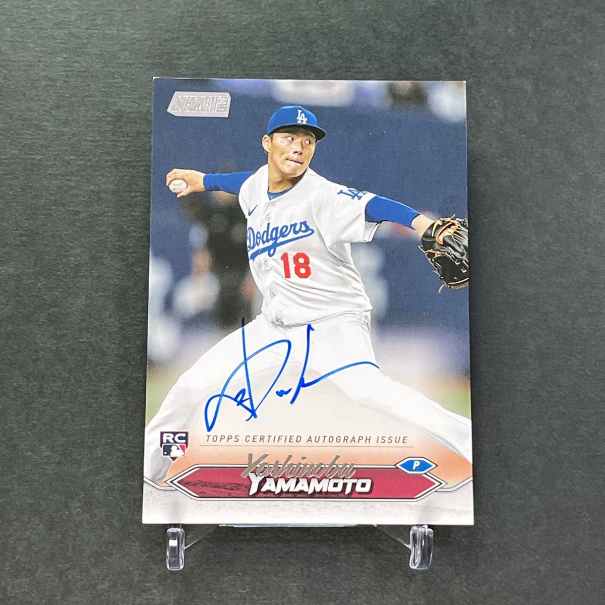 山本由伸 直筆サインカード 2024 Topps Stadium Club Auto SCBA-YMA