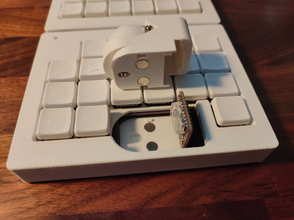 Orbee トラックボール ロープロファイル 無線分割キーボード zmk