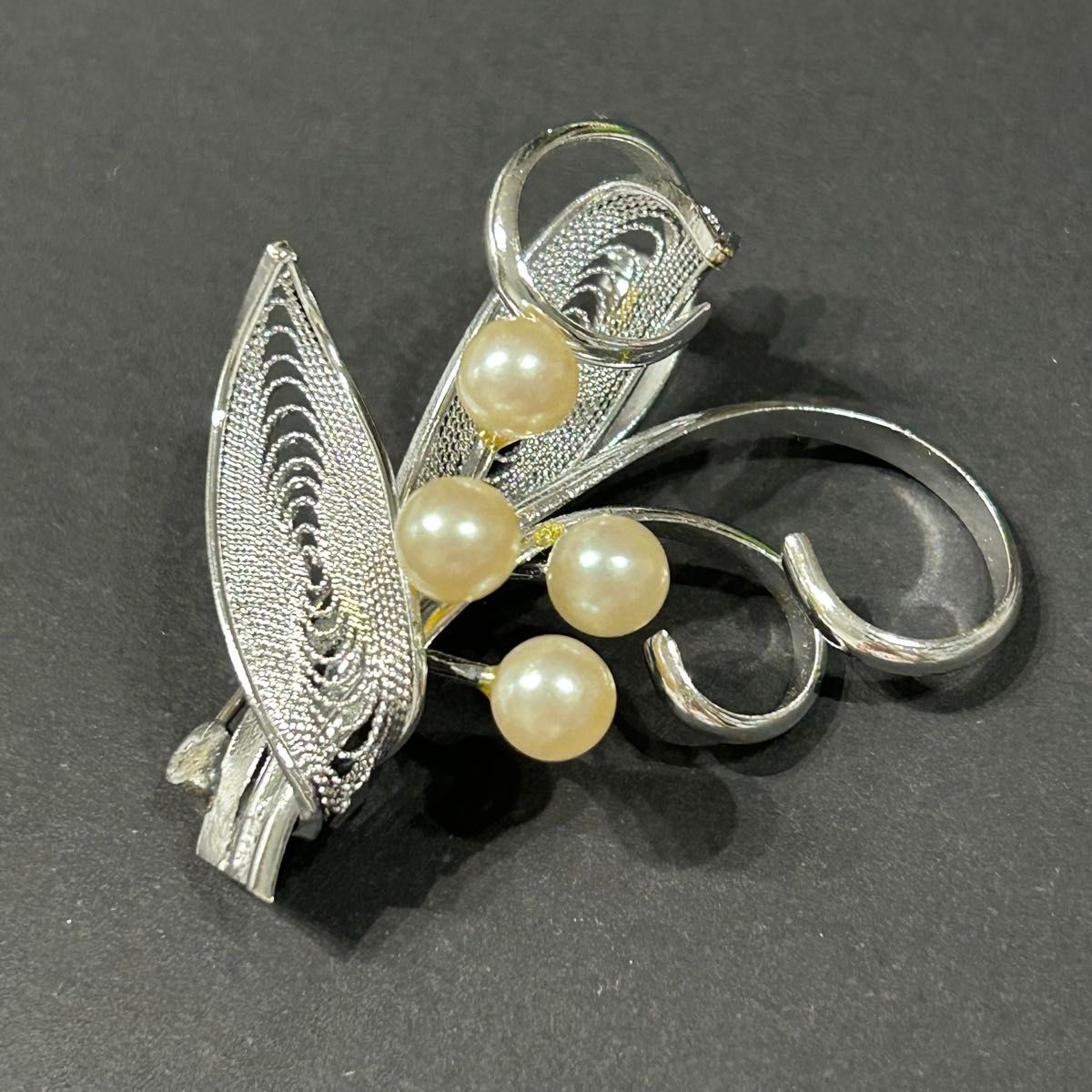 昭和レトロ ヴィンテージ ブローチ アクセサリー パール コサージュ風