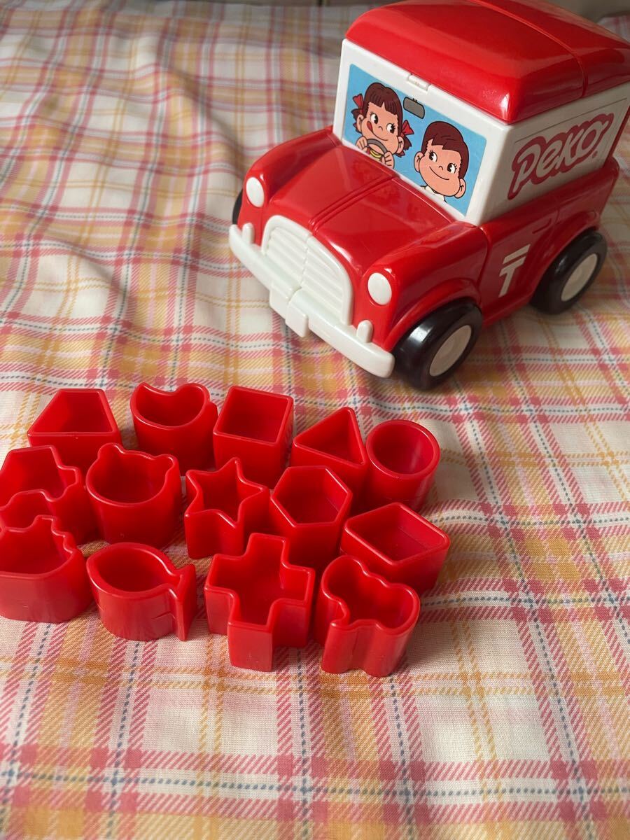 Yahoo!オークション - ペコちゃん ポコちゃん 不二屋 車 型はめ パズル