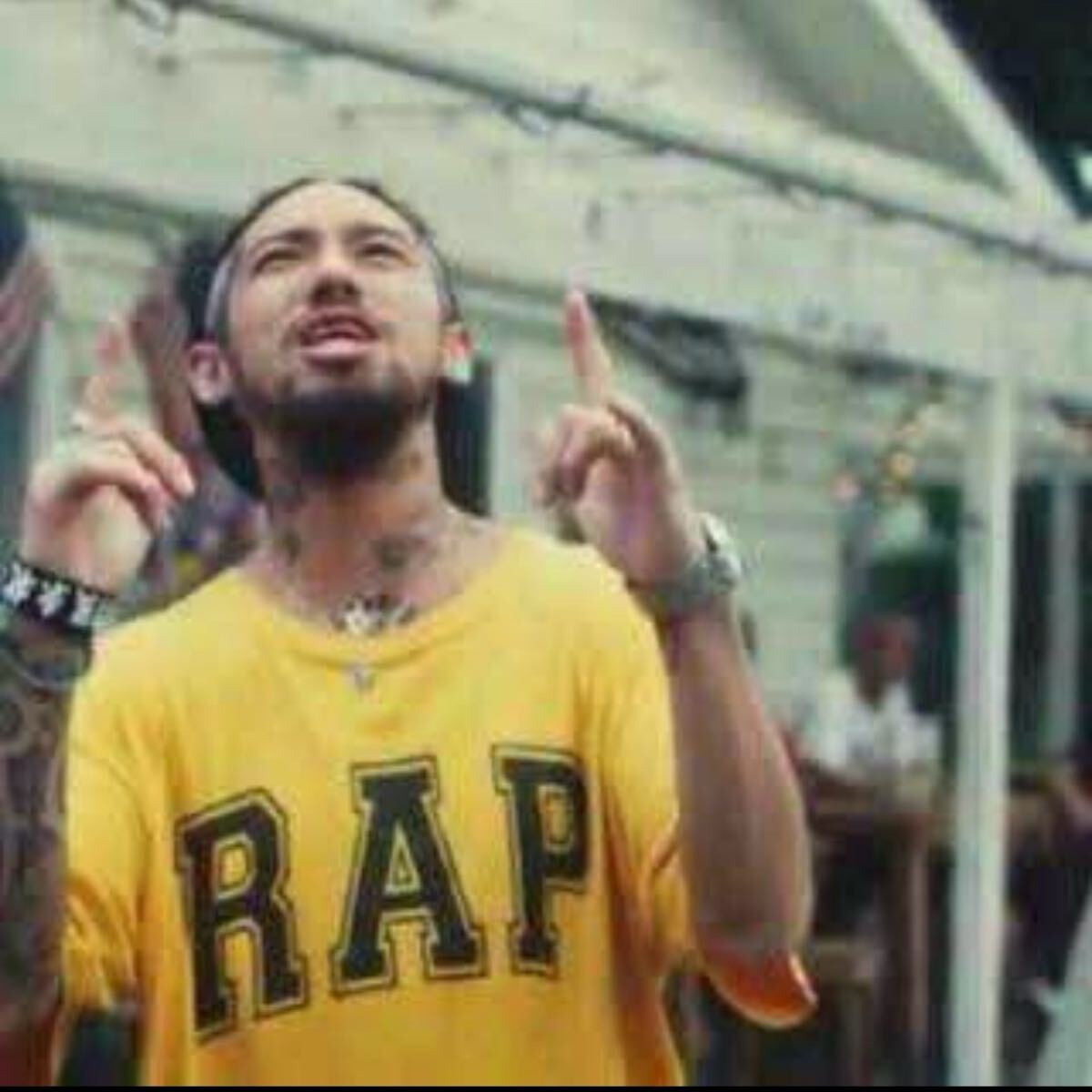 レア 良品 RIZE Jesse着用 Rap Tシャツ Gapロゴオマージュ イエロー