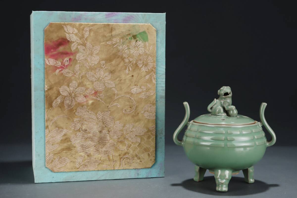 希少品•倉庫整理品】中国宋時代徳化窯香炉 共箱 XG55-