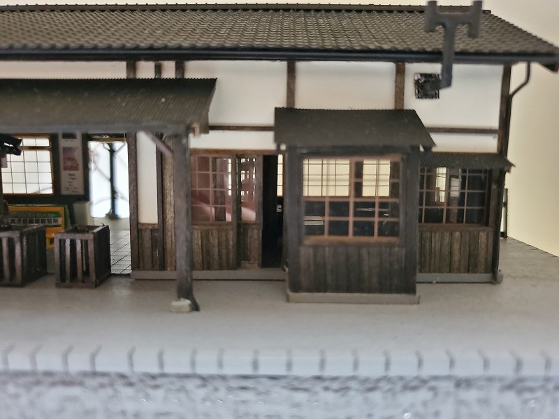 鉄道模型 HOゲージ 16番 ストラクチャー 「昭和の駅舎」 完成品｜Yahoo