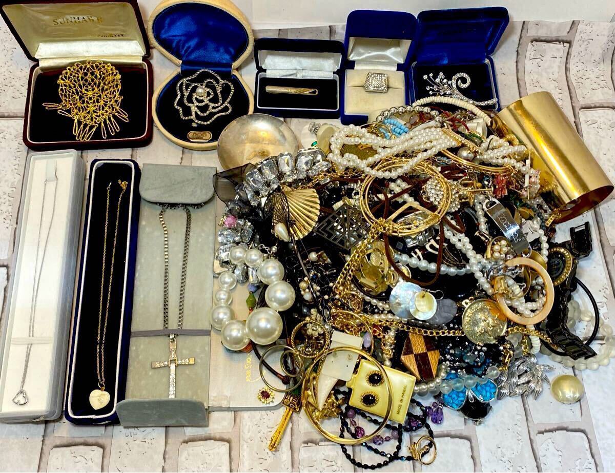 遺品整理 ネックレス 指輪 金杯 パールブローチ腕時計SEIKO