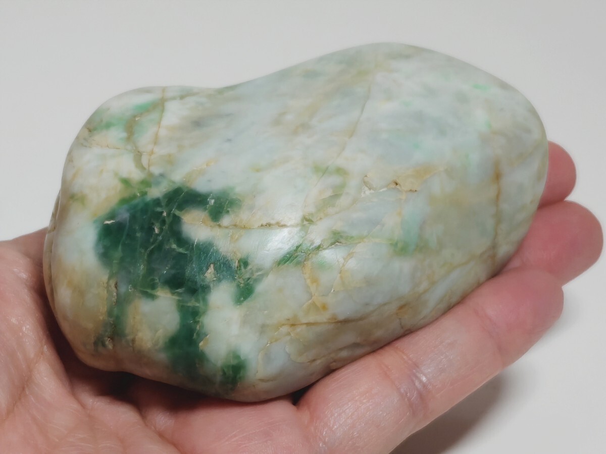 コン沢 9g 翡翠 ヒスイ 原石 鑑賞石 自然石 誕生石 鉱物 鉱石 水石