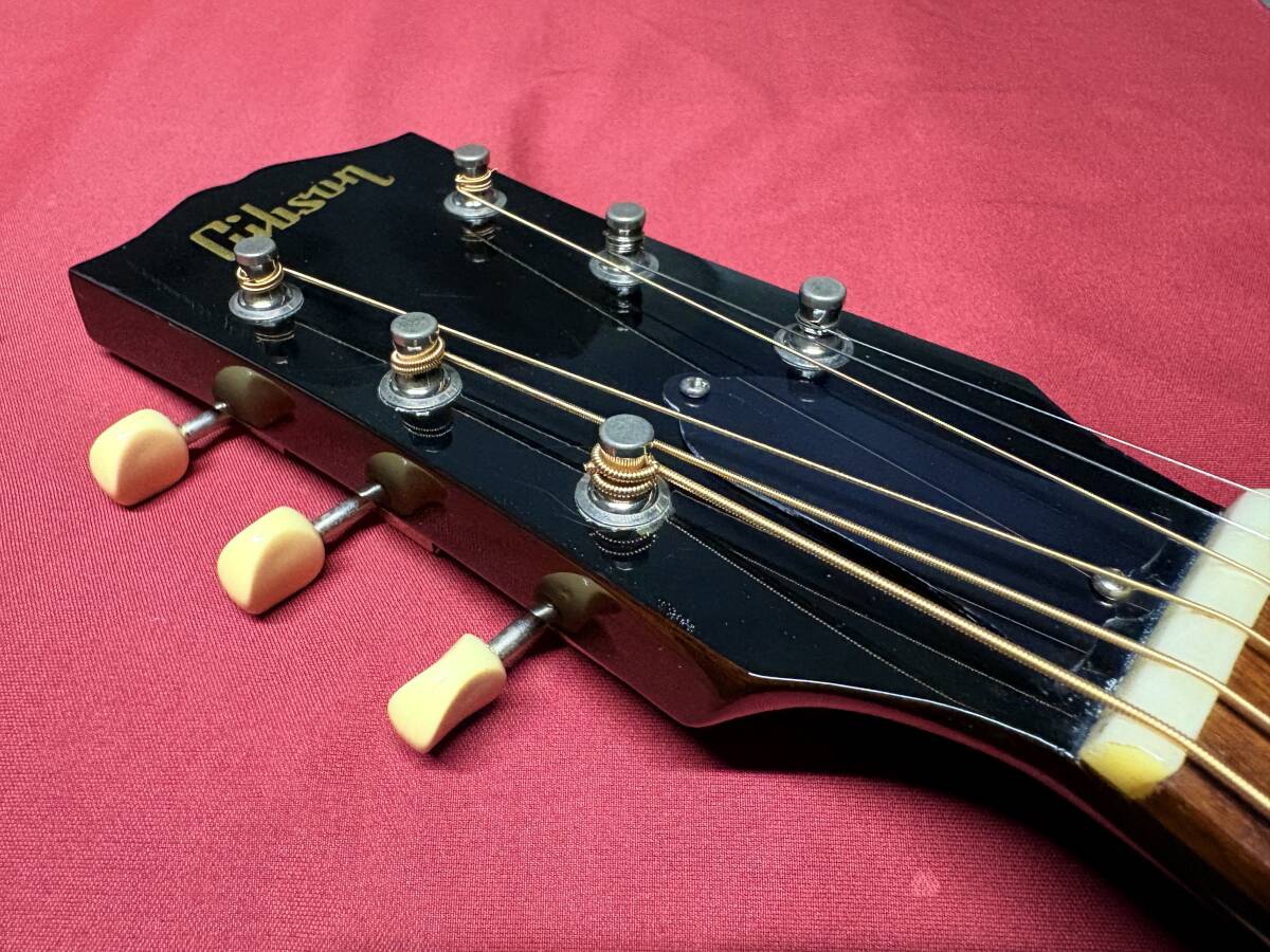 06年製ヒストリックコレクション・絶対手にしたい ギブソン J-45がこれ