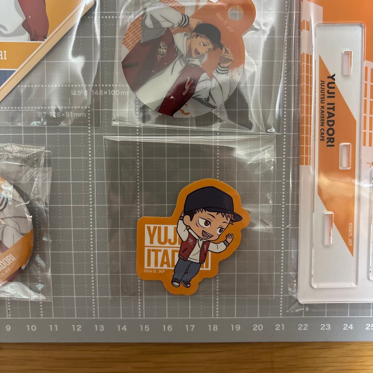 呪術廻戦 カフェ 渋谷事変 2024 虎杖悠仁 グッズ まとめ ① 缶バッジ