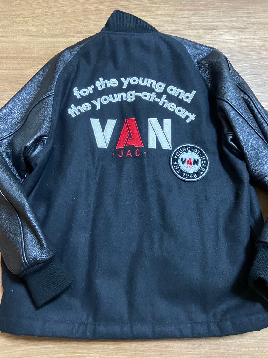 VAN JACKET スタジャン 2023年オーダー 黒 サイズM アーチロゴ