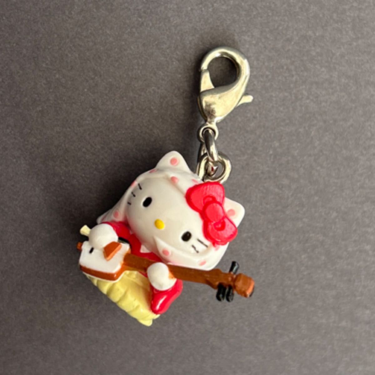 ハローキティ ご当地 キティ 青森限定 ストラップ 津軽三味線 サンリオ