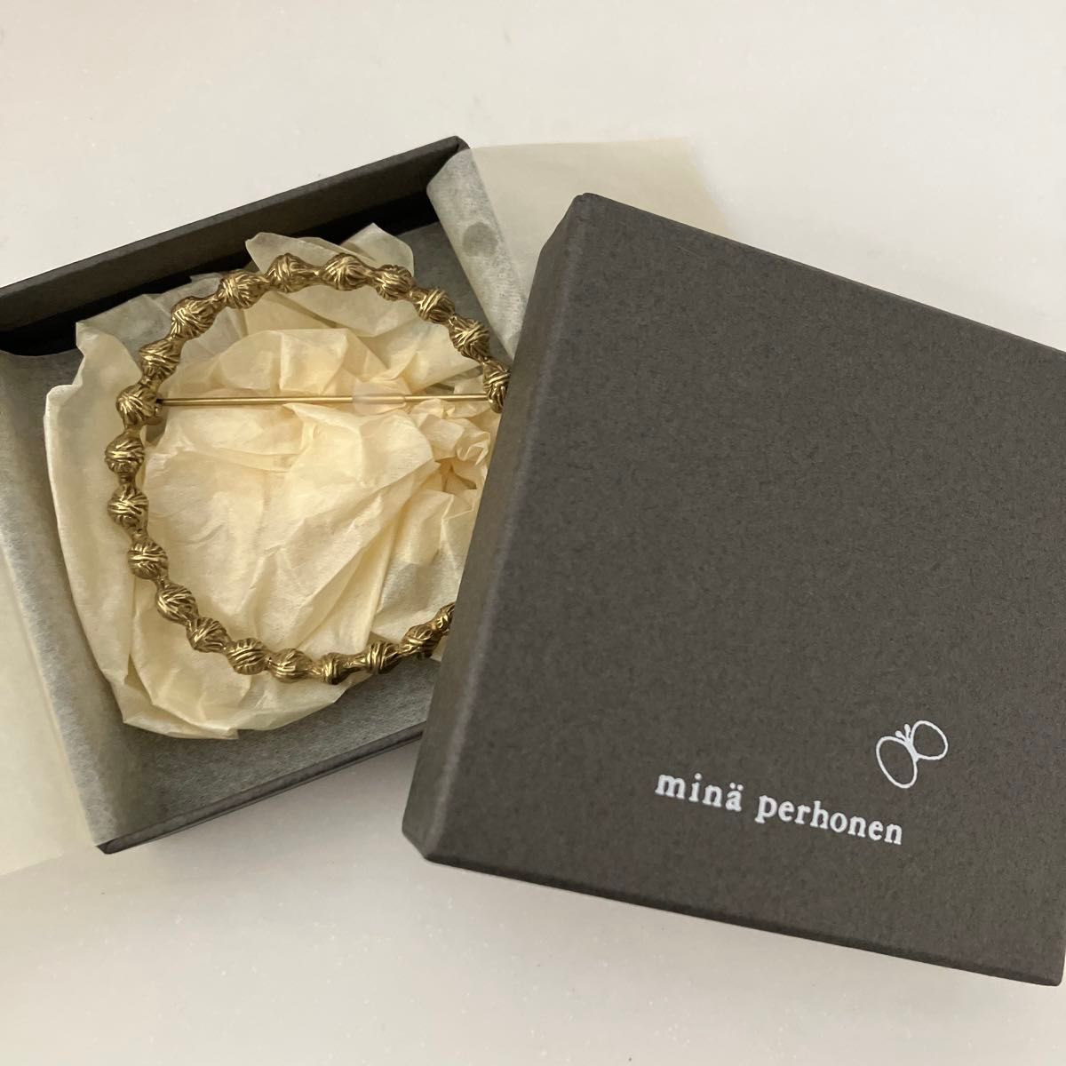 ミナペルホネン 正規品 タンバリン ブローチ ゴールド tambourine