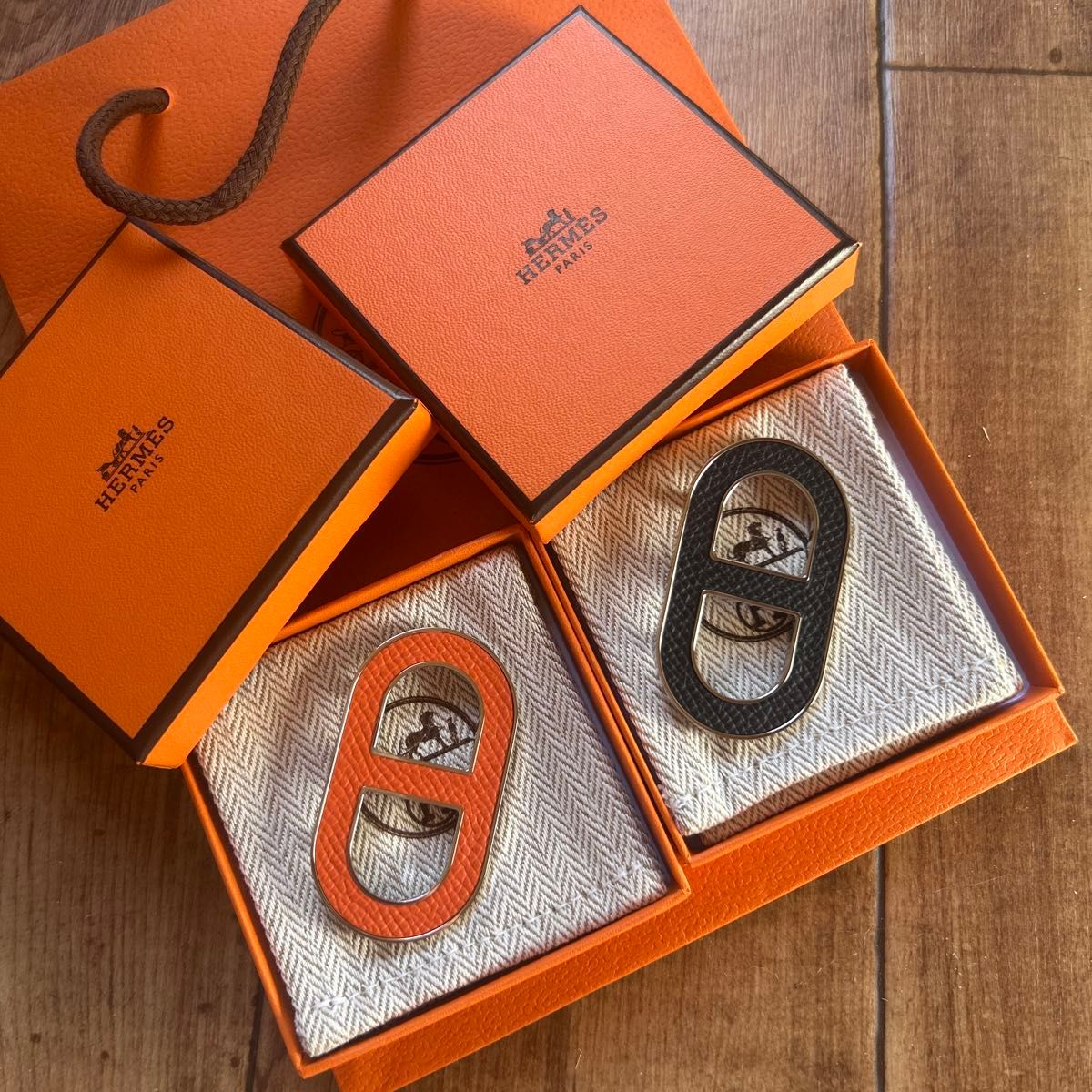 エルメス HERMES ブローチ バッジ シェーヌダンクル 2個セット｜Yahoo