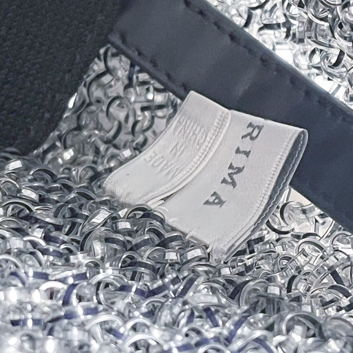 アンテプリマ リナッシェレ マチ付き ネイビーシルバー ショルダー