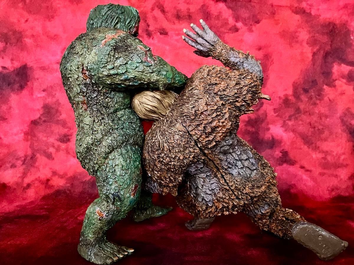 サンダ対ガイラ壮絶バトルシーン・レジンキット完成品 山のサンダ 海の