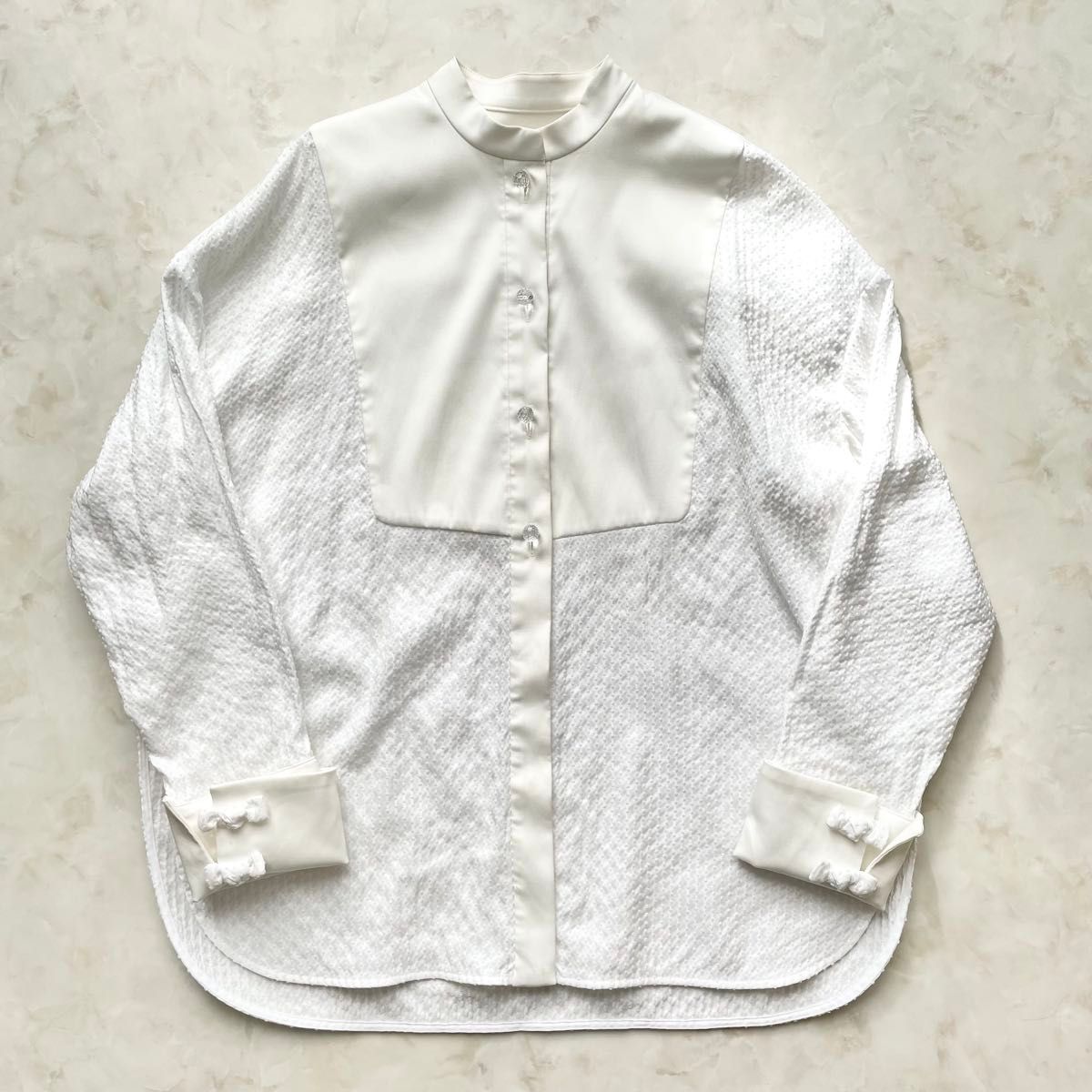 shirocon シロコン yori ヨリ タキシードリボンブラウス キラキラ